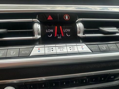 Used 2020 BMW X7 xDrive40i w/ Executive Package AWD/4WD image 27