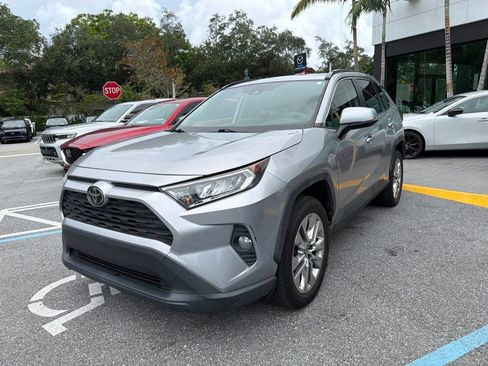 Used 2019 Toyota RAV4 XLE Premium FWD image 14