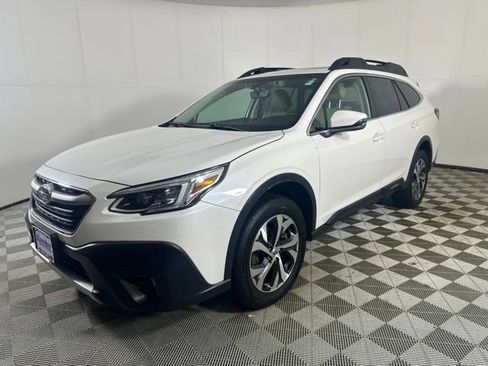 Used 2020 Subaru Outback Limited AWD/4WD image 3