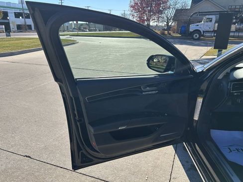 Used 2015 Audi A8 L 3.0T w/ Premium Package image 37