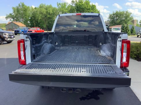 Used 2024 Ford F250 XLT AWD/4WD image 6