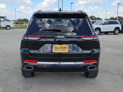 New 2025 Jeep Grand Cherokee Overland w/ Luxury Tech Group IV image 4