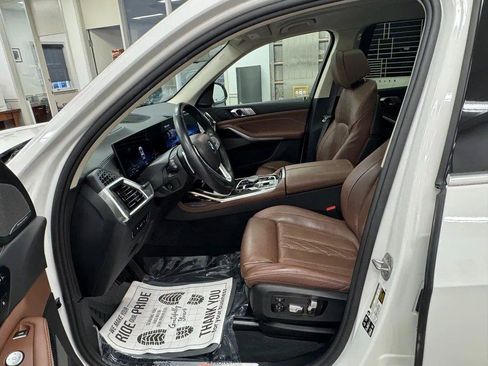 Used 2026 BMW X7 xDrive40i AWD/4WD image 15