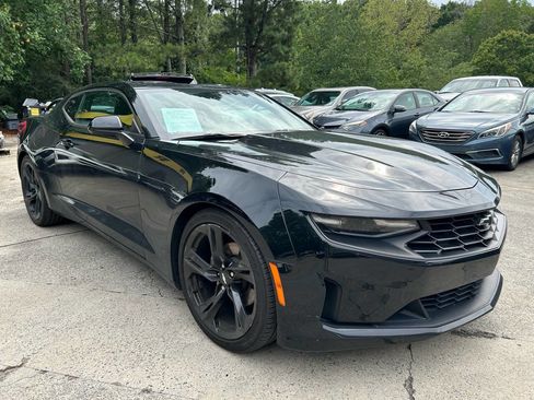 Used 2019 Chevrolet Camaro LT w/ Technology Package RWD image 3