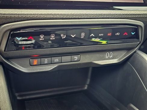 New 2026 Jeep Cherokee Laredo AWD/4WD image 24
