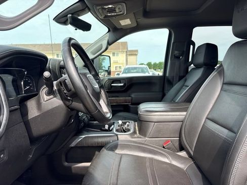 Used 2023 GMC Sierra 2500 Denali w/ Denali Ultimate Package AWD/4WD image 10