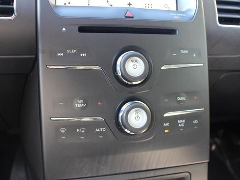 Used 2017 Ford Flex SEL w/ Equipment Group 202A FWD image 29
