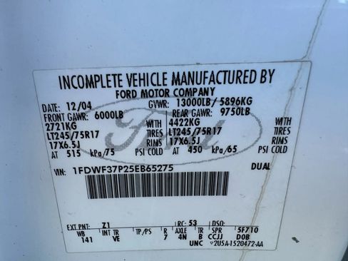 Used 2005 Ford F350 4x4 Regular Cab DRW Super Duty image 18