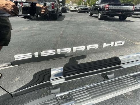 New 2025 GMC Sierra 2500 SLT w/ SLT Premium Package image 8