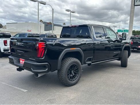 New 2026 GMC Sierra 2500 Denali Ultimate AWD/4WD image 11