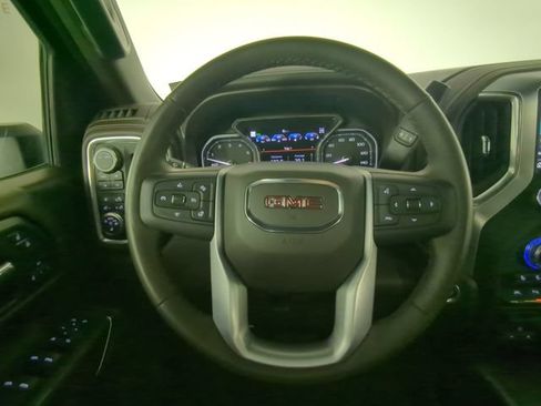 Used 2021 GMC Sierra 1500 SLT w/ SLT Premium Plus Package AWD/4WD image 26