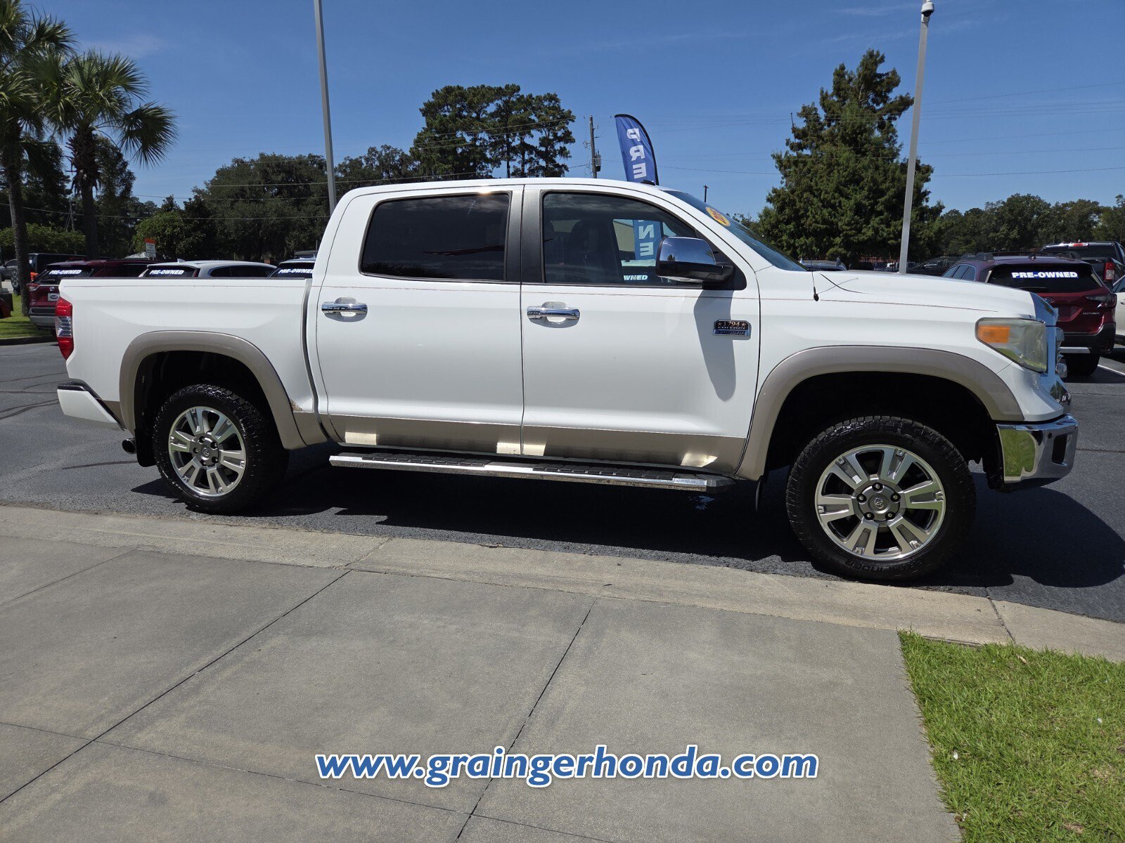 Used 2015 Toyota Tundra 1794 Edition AWD/4WD image 7