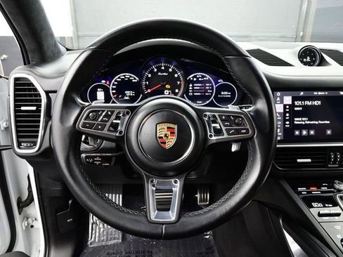 Certified 2021 Porsche Cayenne Turbo AWD/4WD image 8