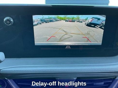 Used 2024 Buick Encore GX Preferred w/ Comfort Package FWD image 24