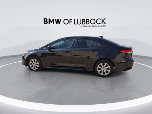 Used 2022 Toyota Corolla LE FWD image 6