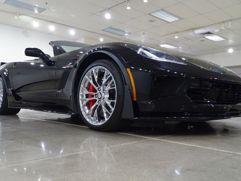 Used 2016 Chevrolet Corvette Z06 w/ 3LZ Preferred Equipment Group RWD image 22