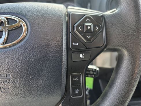 Used 2020 Toyota Tacoma SR w/ SX Package image 21