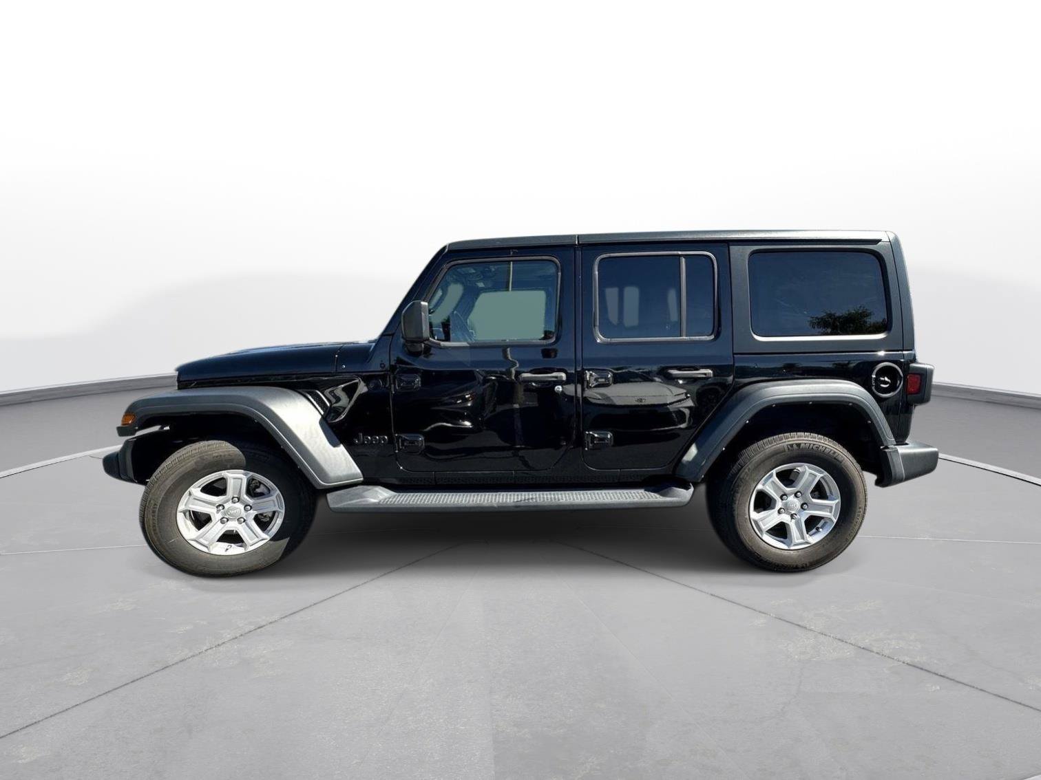 Used 2021 Jeep Wrangler Unlimited Sport AWD/4WD image 9