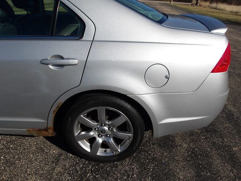 Used 2010 Mercury Milan Premier image 36