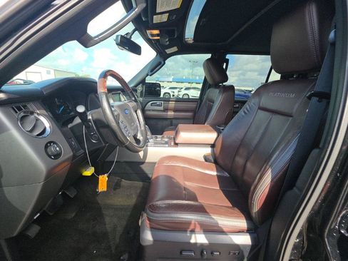 Used 2016 Ford Expedition Platinum RWD image 9