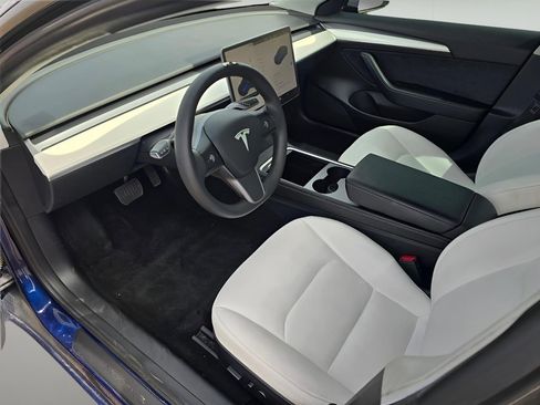 Used 2022 Tesla Model 3 Long Range image 19