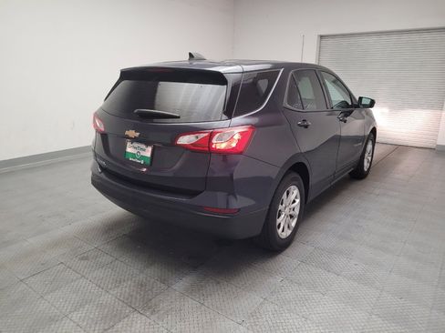 Used 2019 Chevrolet Equinox LS FWD image 9