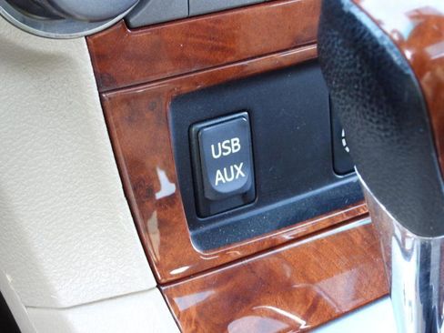 Used 2011 Toyota Highlander Limited w/ Tow Pkg FWD image 52
