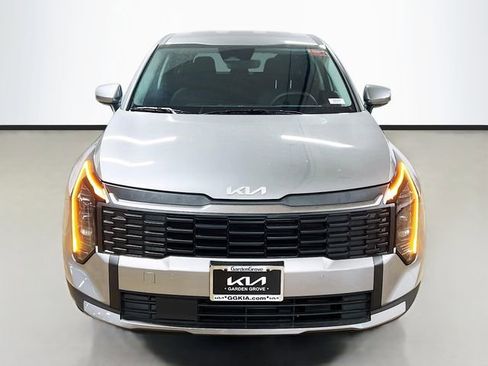 New 2026 Kia Sportage LX image 2