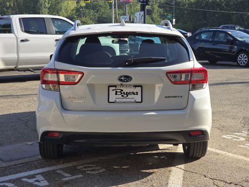 Used 2017 Subaru Impreza 2.0i Premium AWD/4WD image 6