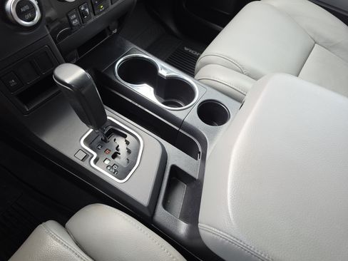 Used 2019 Toyota Sequoia Limited w/ Safety & Convenience Package RWD image 27