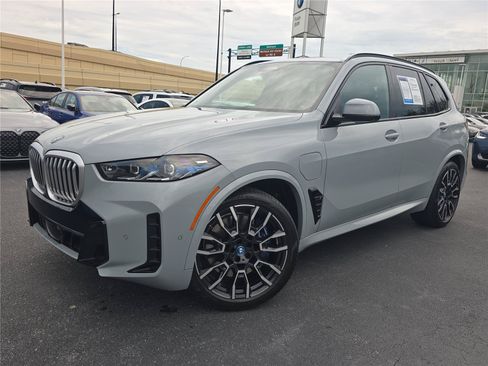 Used 2024 BMW X5 xDrive50e w/ Executive Package AWD/4WD image 28