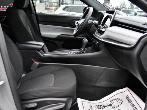 Used 2023 Jeep Compass Sport image 46