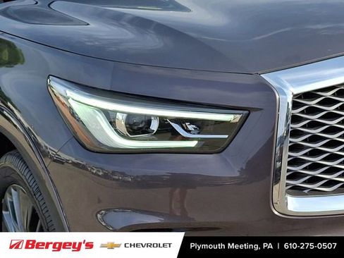 Used 2023 INFINITI QX80 Sensory w/ All-Season Package AWD/4WD image 11