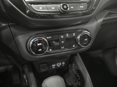 Used 2023 Chevrolet TrailBlazer LT w/ Convenience Package AWD/4WD image 22