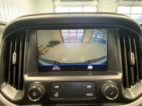 Used 2022 Chevrolet Colorado LT w/ LT Convenience Package AWD/4WD image 33