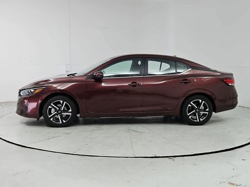 Used 2024 Nissan Sentra SV image 3