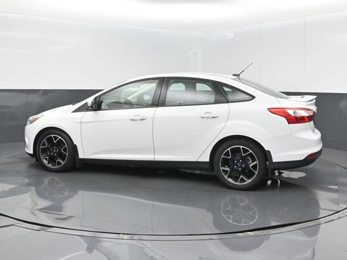 Used 2013 Ford Focus SE FWD image 4
