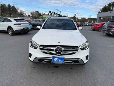 Used 2022 Mercedes-Benz GLC 300 4MATIC image 3