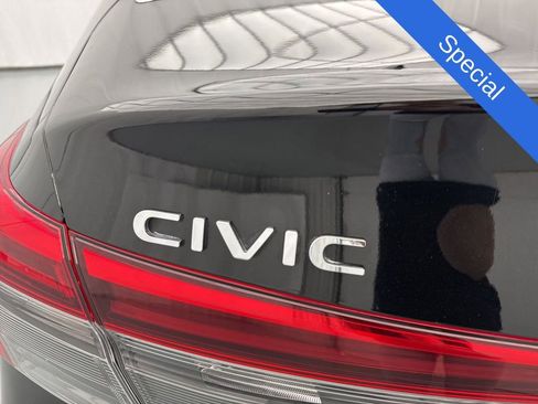 Used 2024 Honda Civic EX image 8