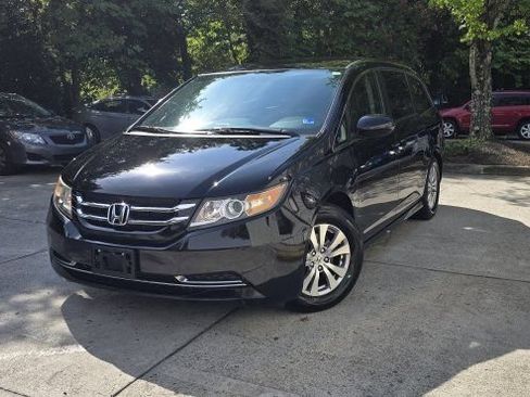 Used 2016 Honda Odyssey SE image 1