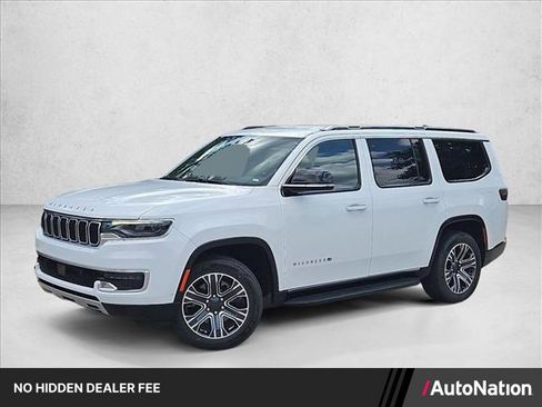 Used 2024 Jeep Wagoneer Series II w/ Flexible Seating Group RWD image 1
