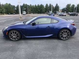 Used 2023 Toyota GR86 video 2