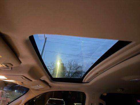 Used 2013 Ford F150 King Ranch w/ King Ranch Chrome Pkg image 23