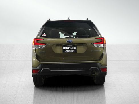 Used 2024 Subaru Forester Limited AWD/4WD image 5