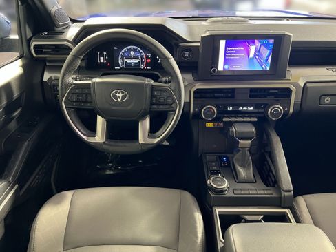Used 2024 Toyota Tacoma SR5 AWD/4WD image 23