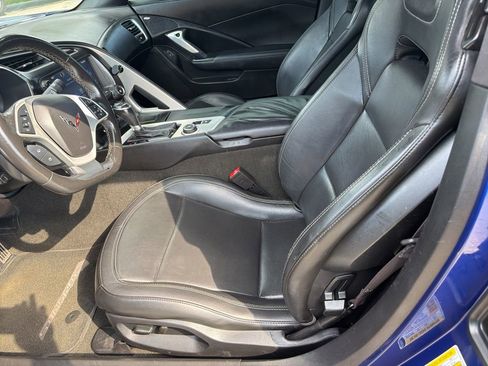 Used 2017 Chevrolet Corvette Stingray Coupe w/ 1LT RWD image 6