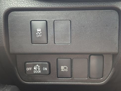 Used 2022 Toyota Tacoma SR AWD/4WD image 17