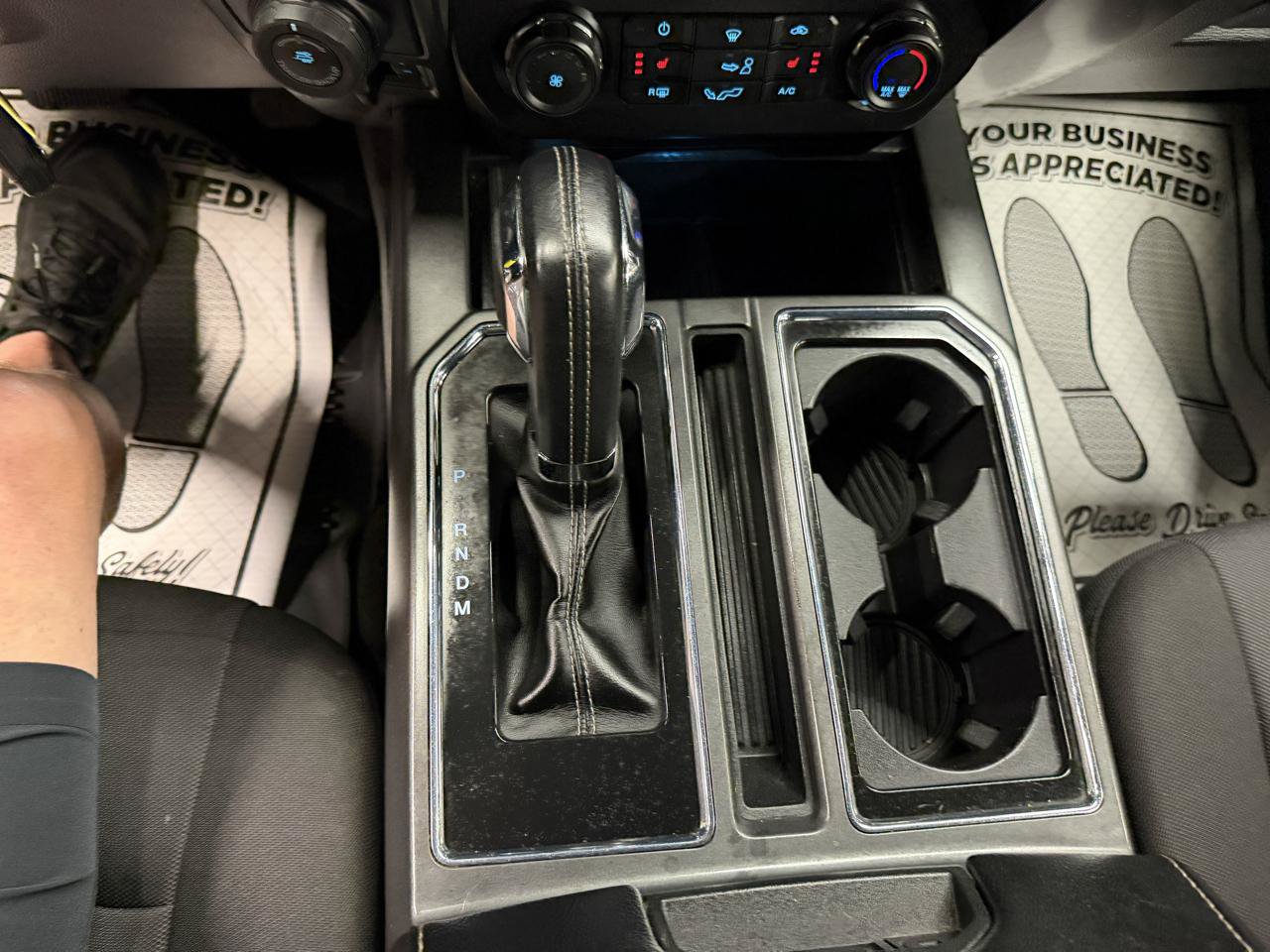 Used 2018 Ford F150 XLT w/ Equipment Group 302A Luxury AWD/4WD image 17