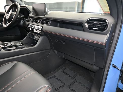 Used 2025 Honda Pilot TrailSport image 51