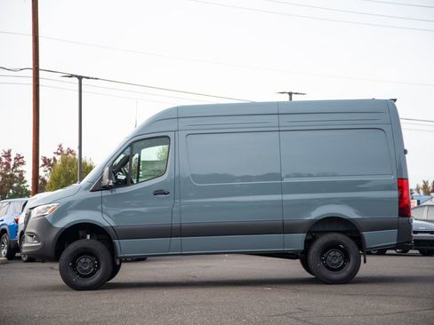 New 2025 Mercedes-Benz Sprinter 2500 image 6